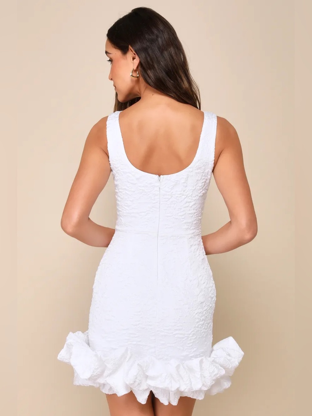 Lulu's NWT Extravagant Poise White Textured Jacquard Bubble-Hem Mini Dress XS - Picture 3 of 8